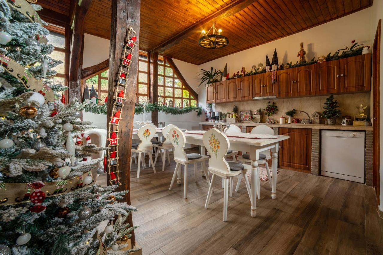 ホテル Casa Cu Suflet シギショアラ エクステリア 写真